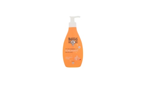 Réf  S26 - Le Petit Marseillais - Lait Soin Hydratant Nacré Sublimant Huile abricot, Lys Blanc Nacres 400ml